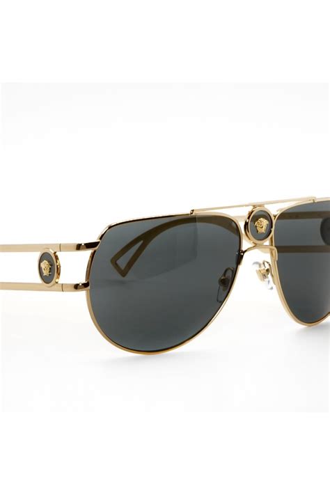 occhiali da sole versace uomo 2023|VERSACE EYEWEAR PRIMAVERA.